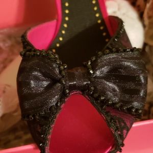 Betsy Johnson slingback pumps